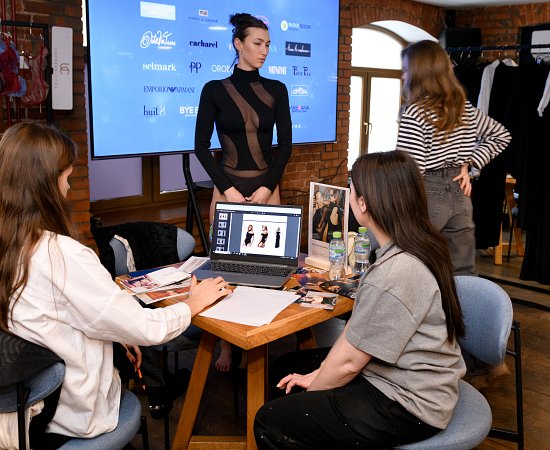 НОВЫЙ СЕЗОН SHOWROOM FASHION SFERA